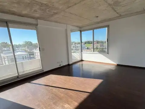 Departamento en Alquiler con 1 cocheras