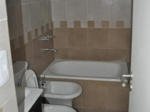 Departamento en Alquiler en La Plata, $ 590.000