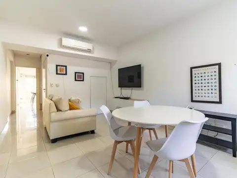 Depto Tipo Casa en Venta con 1 cocheras