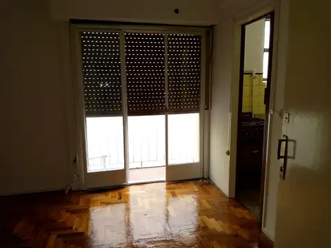 Departamento en Alquiler en Parque Rivadavia, $ 490.000