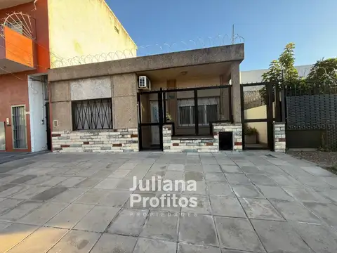Luis Maria Campos  al 1300