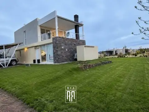 Casa en Venta en Mari Menuco, Confluencia