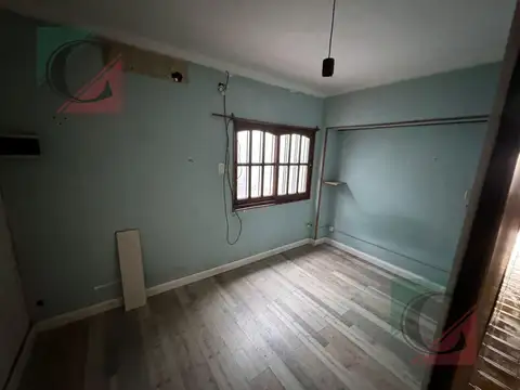 Depto Tipo Casa en Venta en Lanus Oeste, USD 35.000