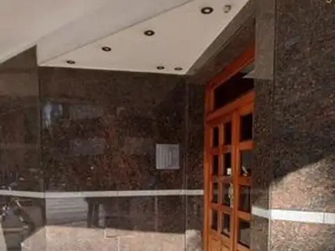 Venta Departamento 5 Ambientes PLANTA BAJA en caballito !