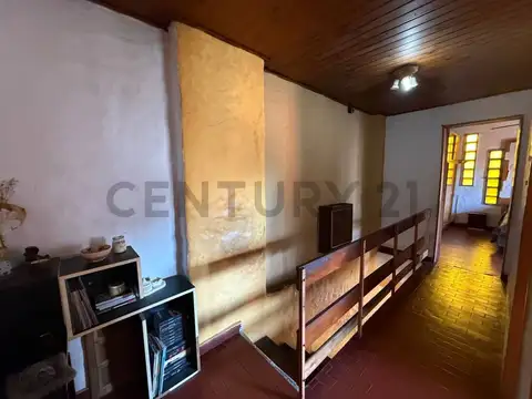 VENTA CASA 4 AMBIENTES CON JARDIN, LOMA HERMOSA - APTO CREDITO