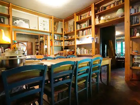 Venta Casa de 6 ambientes en Olivos