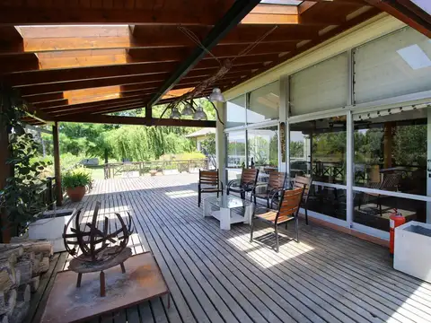 VENTA CASA 7 AMB, DELTA, TIGRE, ISLA PROPIA, PILETA, AMARRADERO