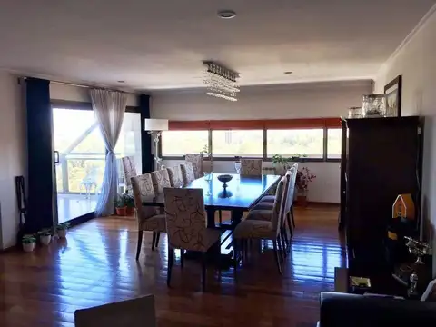 Departamento en Venta de 5 ambientes