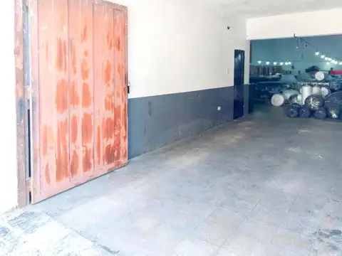 VENTA - Galpón con oficina - Bella Vista, Rosario