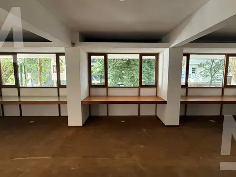 Oficina en Alquiler 50 años