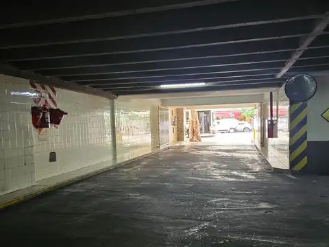 Cochera venta barrio norte edificio exclusivo de cocheras