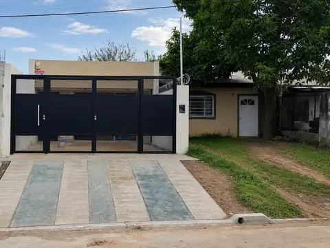 VENTA DE CASA UBICADA EN CALLE CHAJARI CASI CHABRILLON