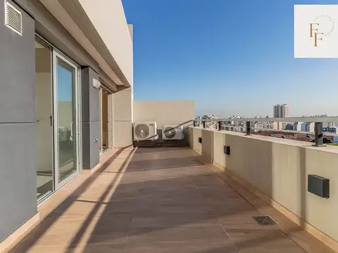 3 Ambientes Penthouse 140 m² Av Centenera 570  La mejor vista 