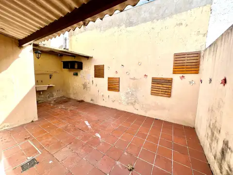 Carlos Pellegrini 2400