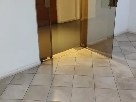Oficina en Alquiler 60 años