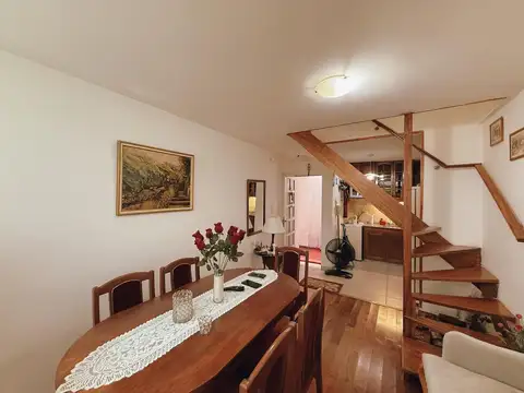 Depto Tipo Casa 2 ambientes con 1 baño