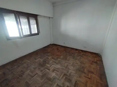Depto Tipo Casa en Alquiler de 3 ambientes