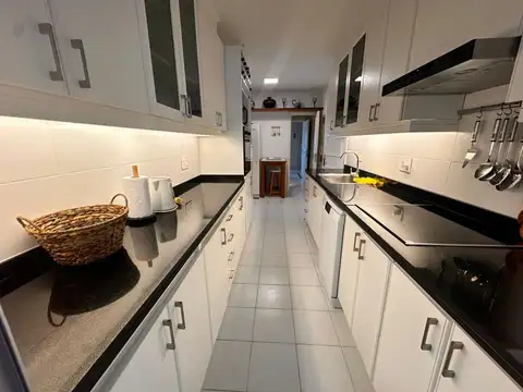 Departamento en Alquiler Temporal con 1 cocheras