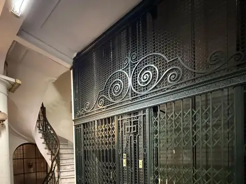 Oficina en Venta 76 años
