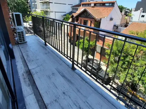 Amplio y luminoso dpto. Impecable!!! No se aceptan mascotas. 