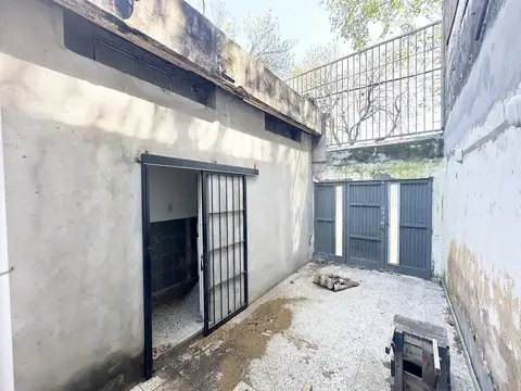 Casa 4 ambientes con 1 baño