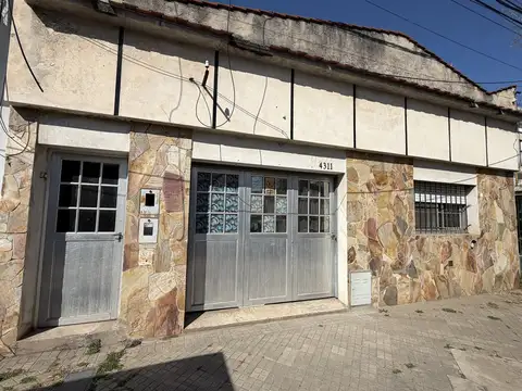 San Lorenzo 4311. Echesortu Oeste. Bv Avellaneda. Azcuénaga. Patio. Cochera