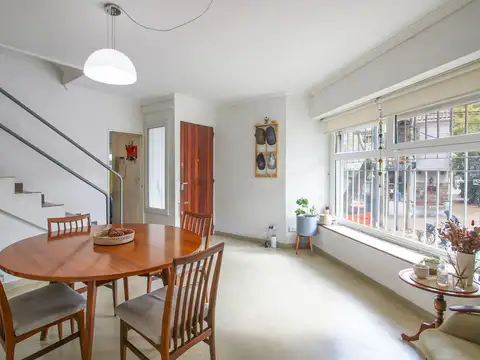 VENTA CASA 5 AMBIENTES y PLAYROOM, FLORIDA