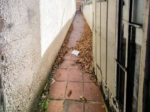 Casa 4 ambientes con 1 baño