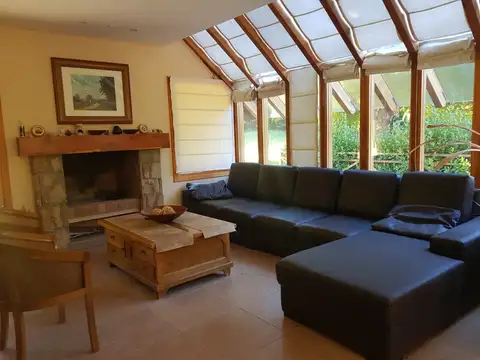 ESPECTACULAR CASA EN PUERTO MANZANO-