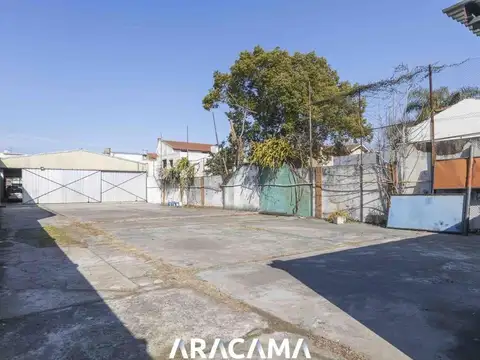 Local en Alquiler en Luis Guillon, USD 10.500