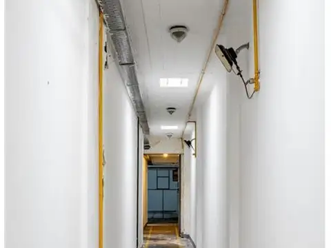 ALQUILER Galpón/ Depósito - Multiuso