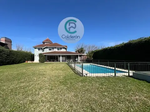 Casa en Alquiler Temporal con 5 cocheras