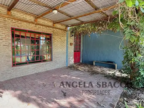 Hermosa Casa en Altos de Robles.