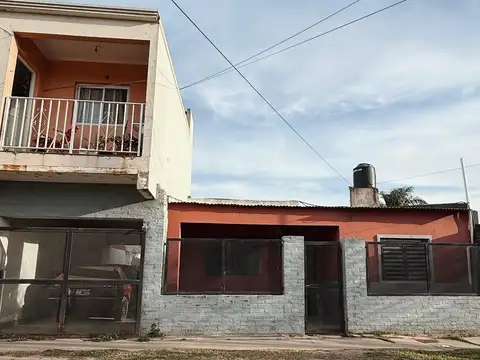 Casa 4 ambientes con 1 baño