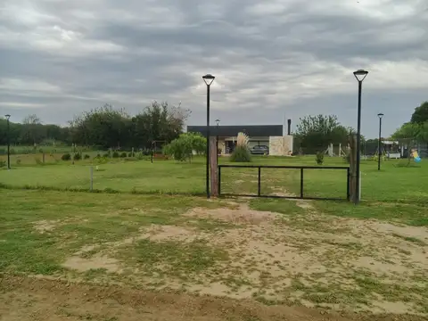 Terreno en Venta en Villa Esquiu, USD 25.000