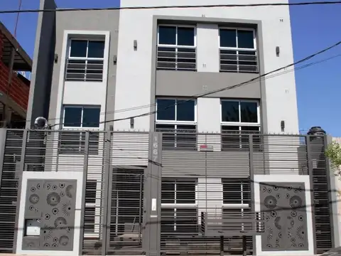 Zapiola e/ Arribeños y Labarden