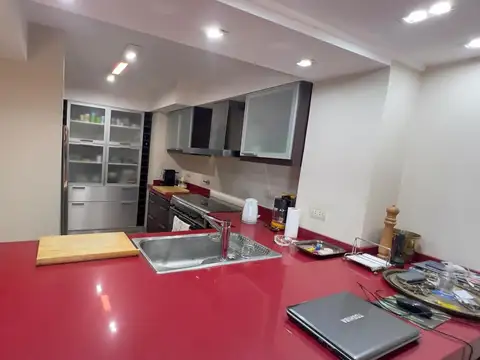 Departamento 5 ambientes con 4 baños
