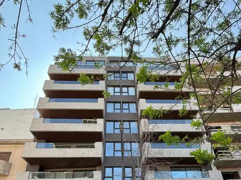 Edificio de 10 pisos con unidades de 2,3 y 4 ambie