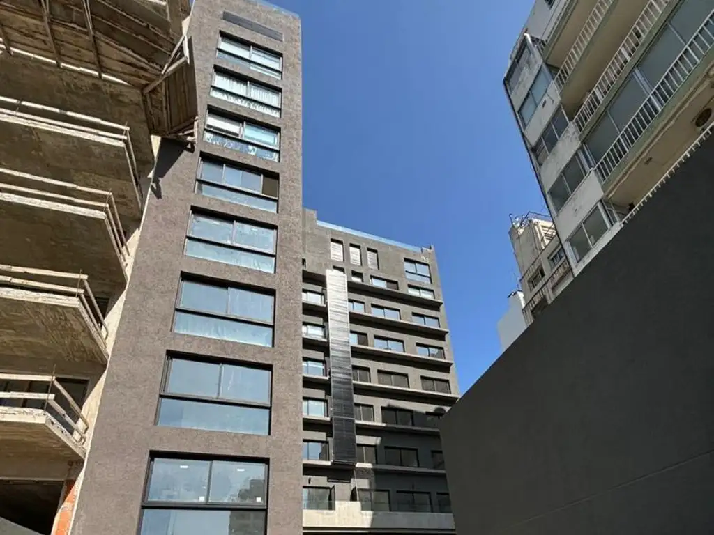Edificio de 10 pisos con unidades de 2,3 y 4 ambie de 1 Dormitorios