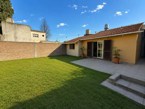PH TIPO CASA 3 AMB VENTA VILLA SARMIENTO JARDIN