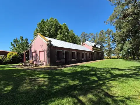 chacra 19 Has con espectacular laguna