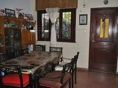 Depto Tipo Casa en Venta 45 años