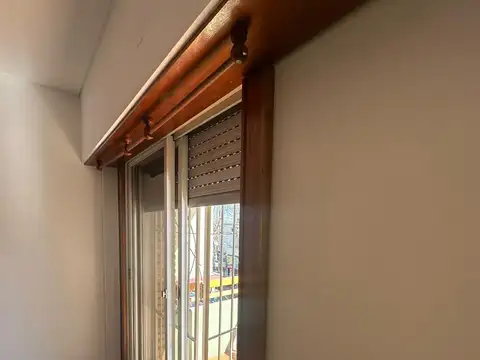 VENTA DPTO 4 AMB LINIERS IMPECABLE