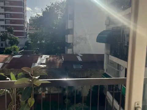 Venta departamento 3 ambientes  balcón Recoleta