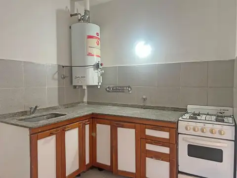 Depto Tipo Casa en Alquiler de 2 ambientes