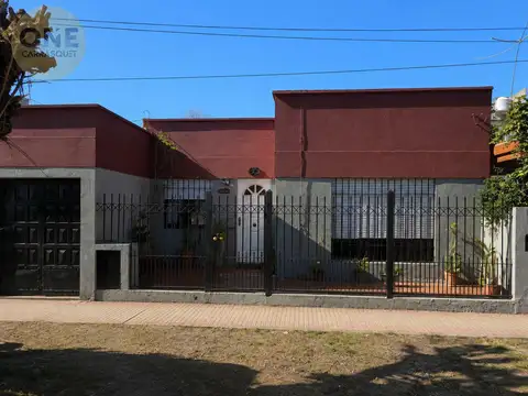 Casa en venta - Los Hornos, 67 e/ 139 y 140
