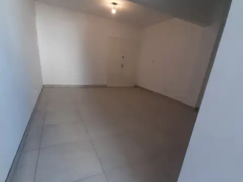 Oficina en Alquiler en Centro, $ 300.000