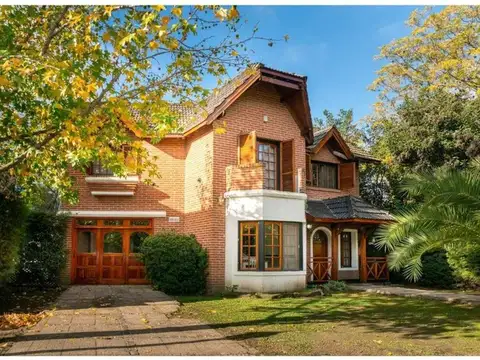 VENTA CASA 5 AMBIENTES EL CASCO DE MORENO