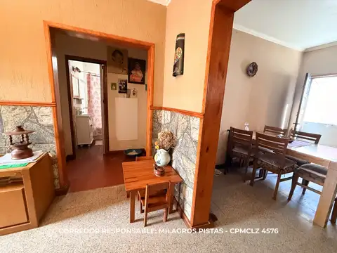 Casa 3 ambientes con 1 baño