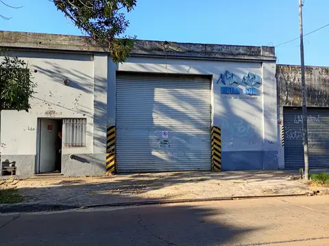 Solido Galpon de loza de 320 mtrs.2